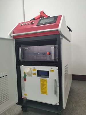 Hoạt động linh hoạt Máy hàn laser cầm tay JPT 1500W 2000W cho vật liệu kim loại