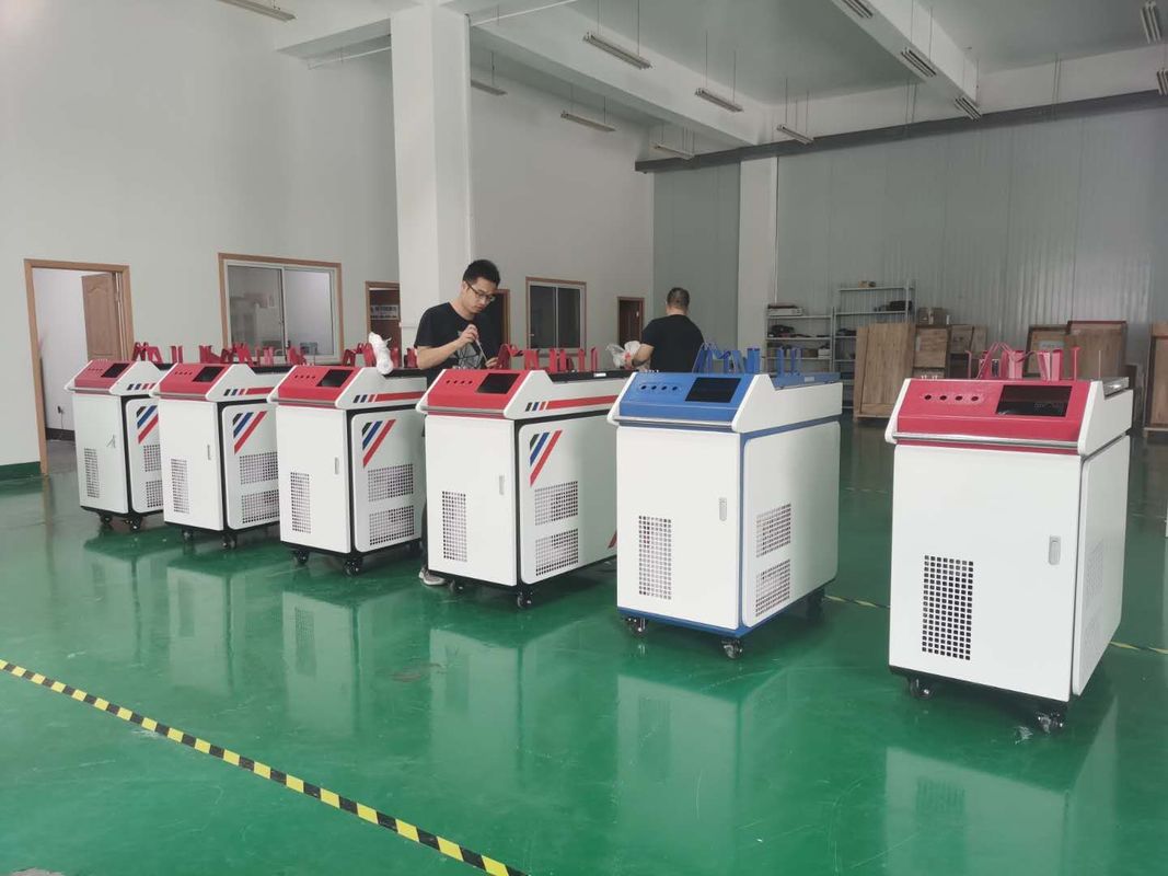 Máy hàn laser cầm tay 50HZ 6mm 1000w Tách năng lượng thời gian