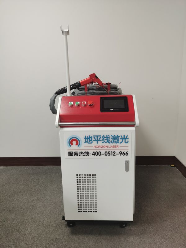 Máy hàn laser cầm tay 220v 3mm 8m Hàn không thường xuyên 1080nm