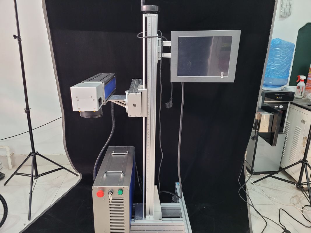 Máy khắc laser Raycus CE Fly cho ống kim loại