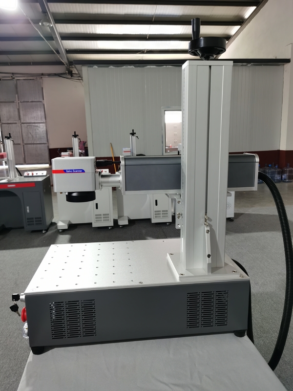 Máy laser sợi quang 30W Nguồn điện MW với quang âm tối đa Raycus