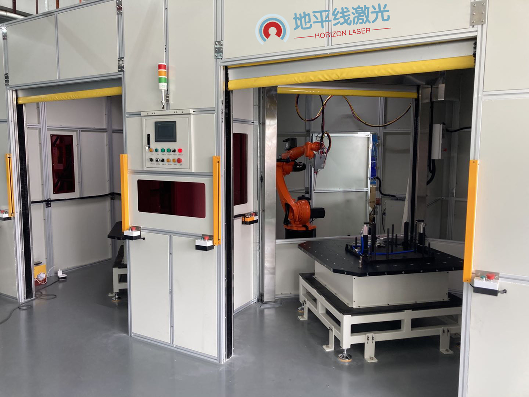 Máy hàn Laser 3D Robot 1000-6000W Làm mát bằng nước Độ dày 3mm